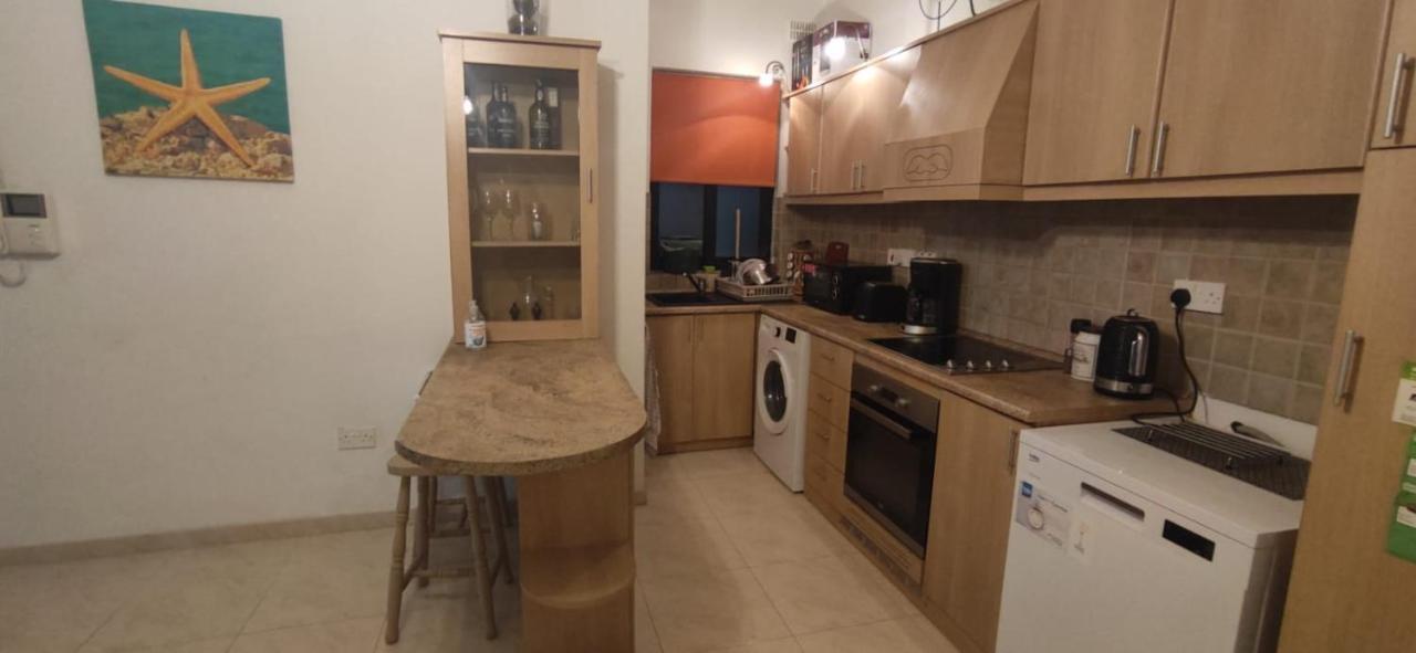 סיינט פול ביי Private Double Bedroom & Private Bathroom & Shared Kitchen מראה חיצוני תמונה
