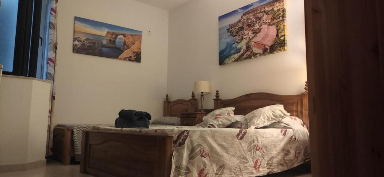 סיינט פול ביי Private Double Bedroom & Private Bathroom & Shared Kitchen מראה חיצוני תמונה