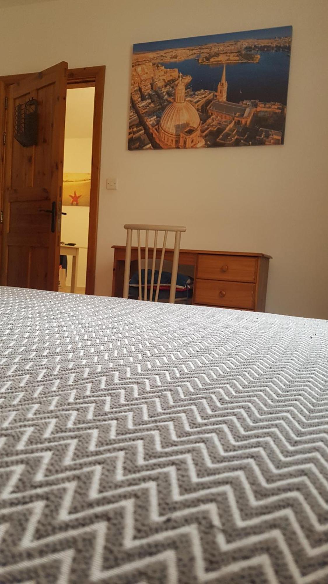 סיינט פול ביי Private Double Bedroom & Private Bathroom & Shared Kitchen חדר תמונה